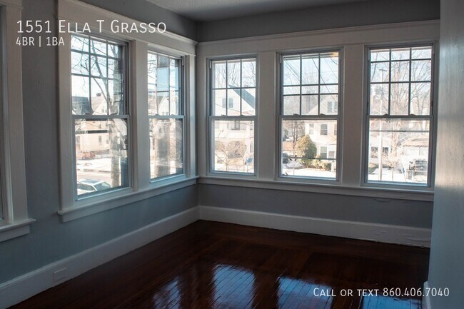 Foto del edificio - 1551 Ella T Grasso Blvd