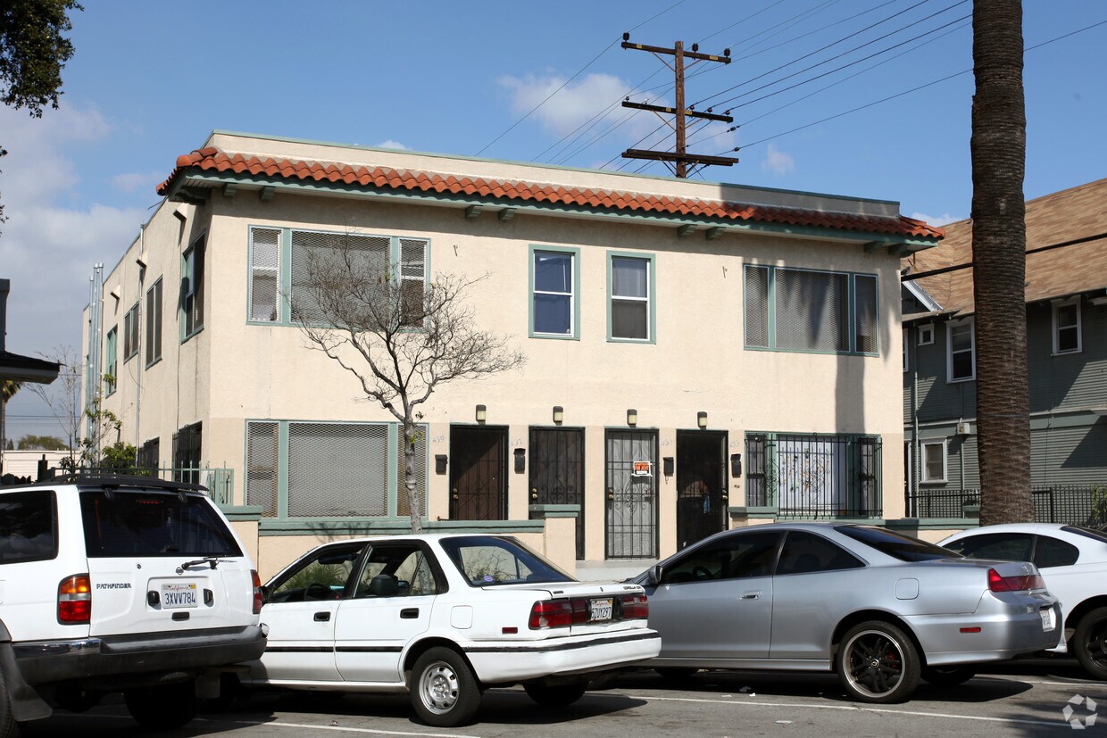 Building Photo - 433-439 W 9th St