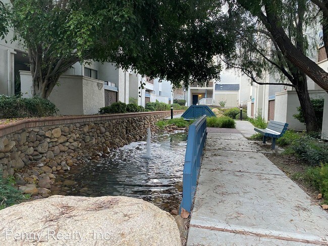 Building Photo - 2230 River Run Dr