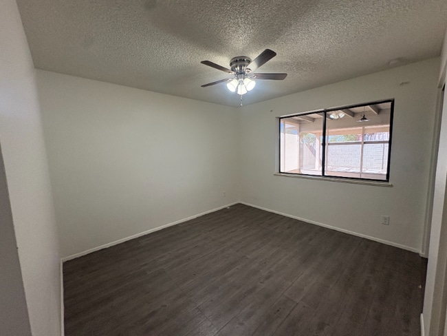 Foto del edificio - 702 N 1st St