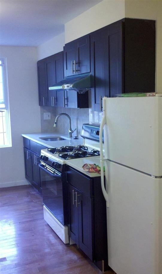 Foto del edificio - 227 8TH St