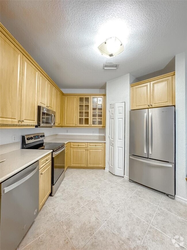Building Photo - 5737 NW 119th Dr