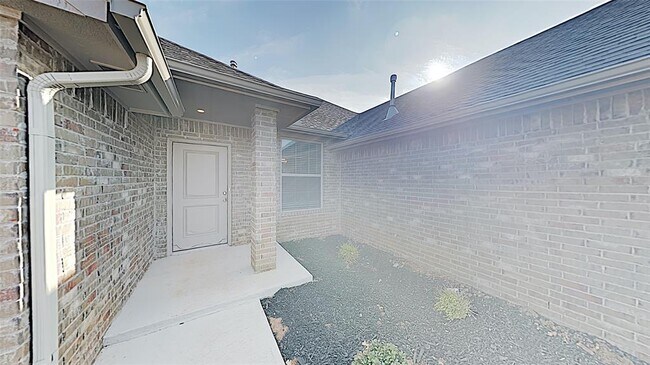 Foto del edificio - 10704 Mountain Fork Dr