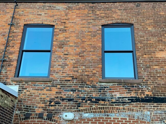 Building Photo - 408 S Superior St