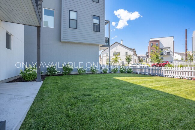 Foto del edificio - 6373 W S Jordan Pkwy