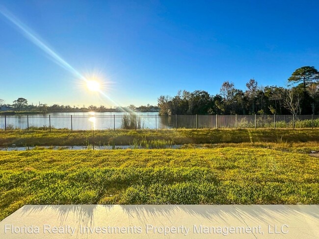 Building Photo - 3 br, 2 bath House - 784 Reflection Lake D...