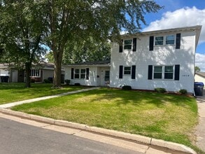 Building Photo - 1019-1023 Brookwood Dr