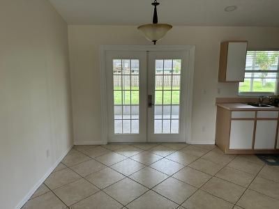 Foto del edificio - 5525 NW North Lundy Cir