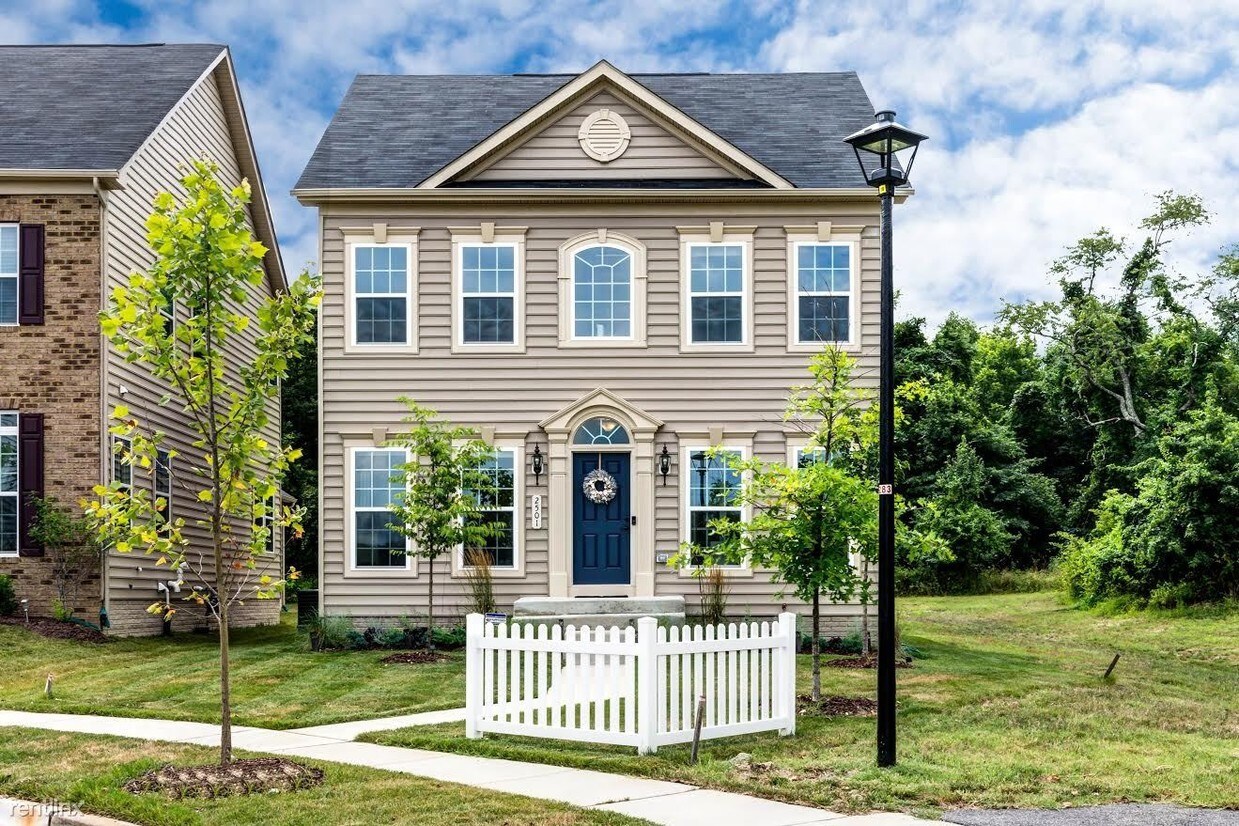 Foto principal - 4 br, 3.5 bath House - 2501 Baileys Pond Road