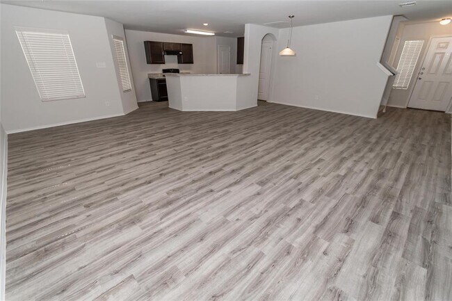 Foto del edificio - 18507 Queesborough Creek Rd