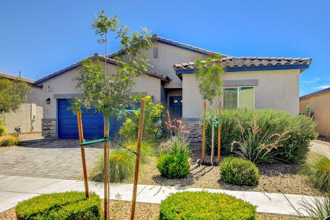 Foto del edificio - MODERN 1 Story Southwest Retreat with Backyard Oasis!