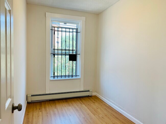 Building Photo - 203 Thomas S Boyland St