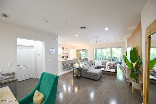 Foto del edificio - 2343 Sheen Ln