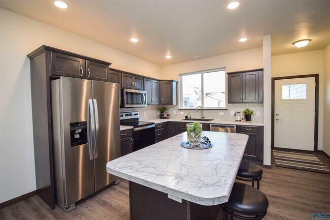 Foto del edificio - 7303 E 45th St