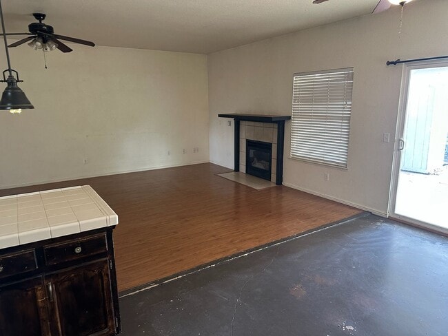 Foto del edificio - 1339 Vine St