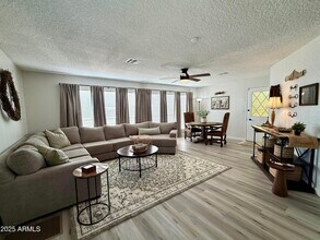 Building Photo - 6703 E Calle de Las Estrellas Rd