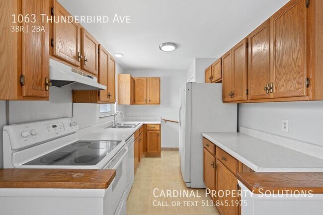 Foto del edificio - BEAUTIFULLY RENOVATED 3 BEDROOM 2 BATH HOU...