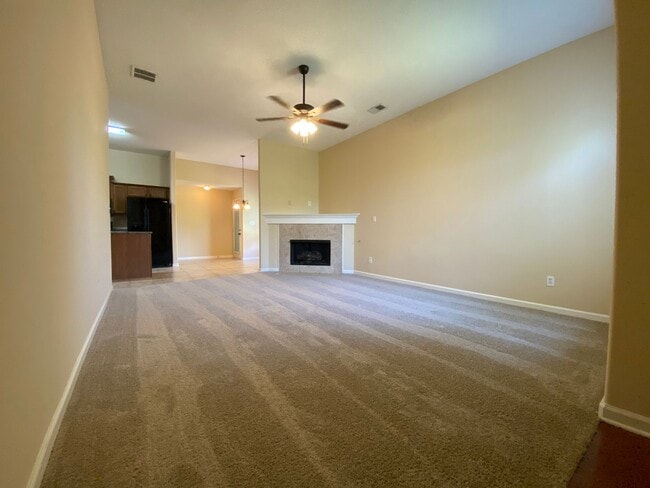 Foto del edificio - Gated Community - 3 Bedroom 2 Bathroom Cordova Rental Home