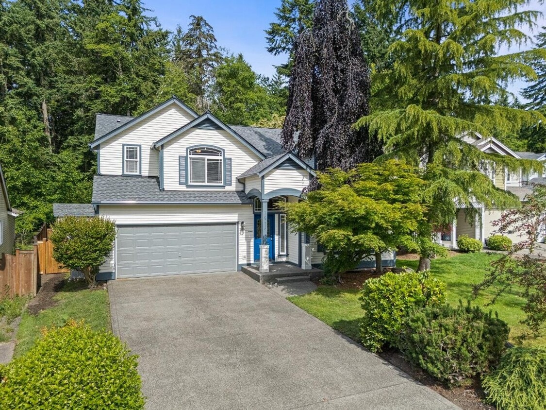 Primary Photo - Spacious Sunrise Home for Rent in Puyallup...