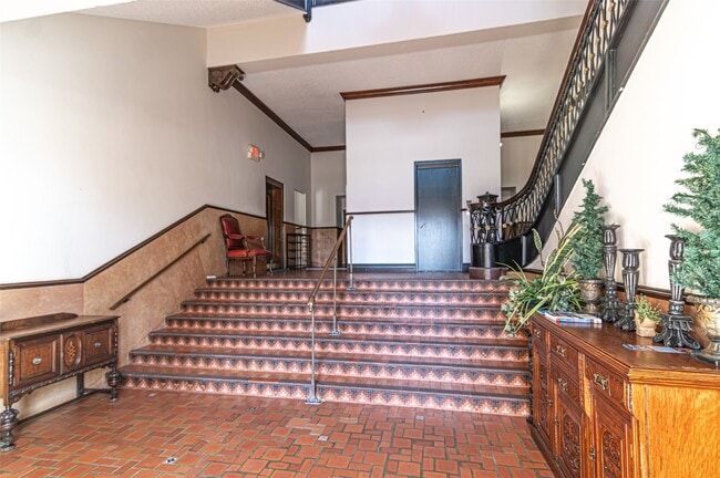 Building Photo - 1100 Harvard St