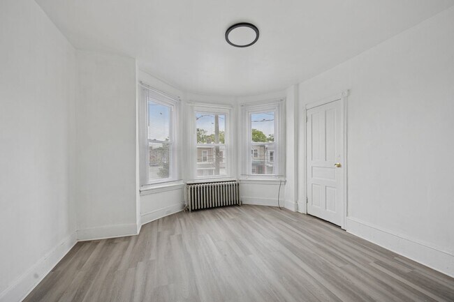 Foto del edificio - 6111 Pine St