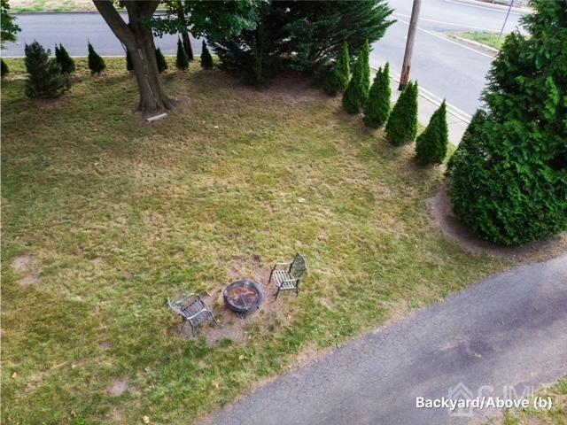 Building Photo - 324 Cranbury Rd