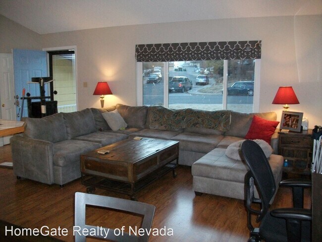 Building Photo - 3 br, 2.5 bath House - 1510 Kirston Street