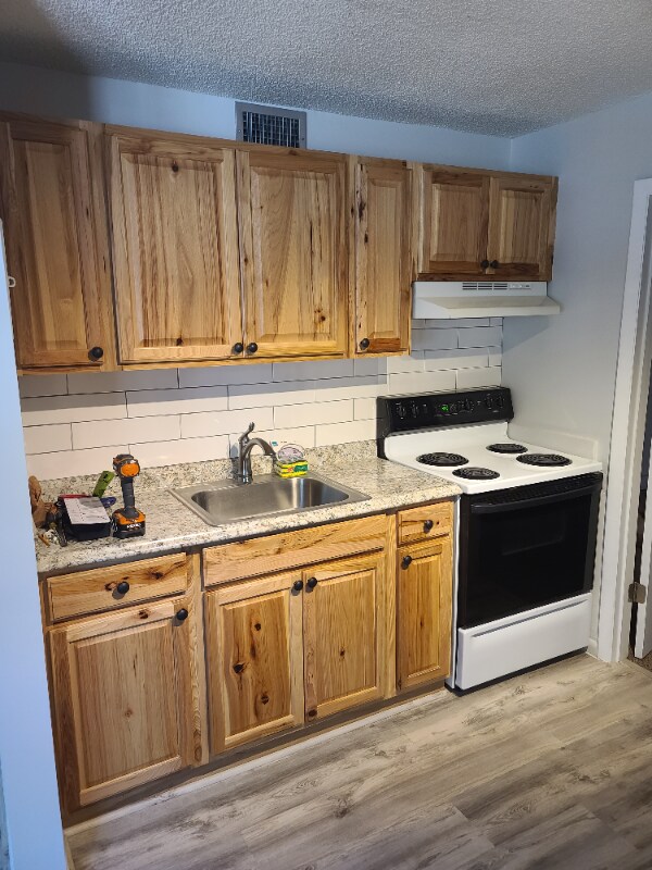 333 SE Martin Ave Unit BLDG. 4 4, Stuart, FL 34996 Condo for Rent in