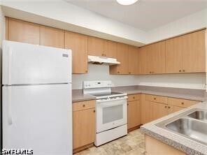 Foto del edificio - 8659 River Homes Lane