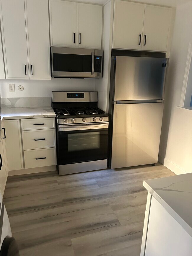 Foto del edificio - 18350 Hatteras St