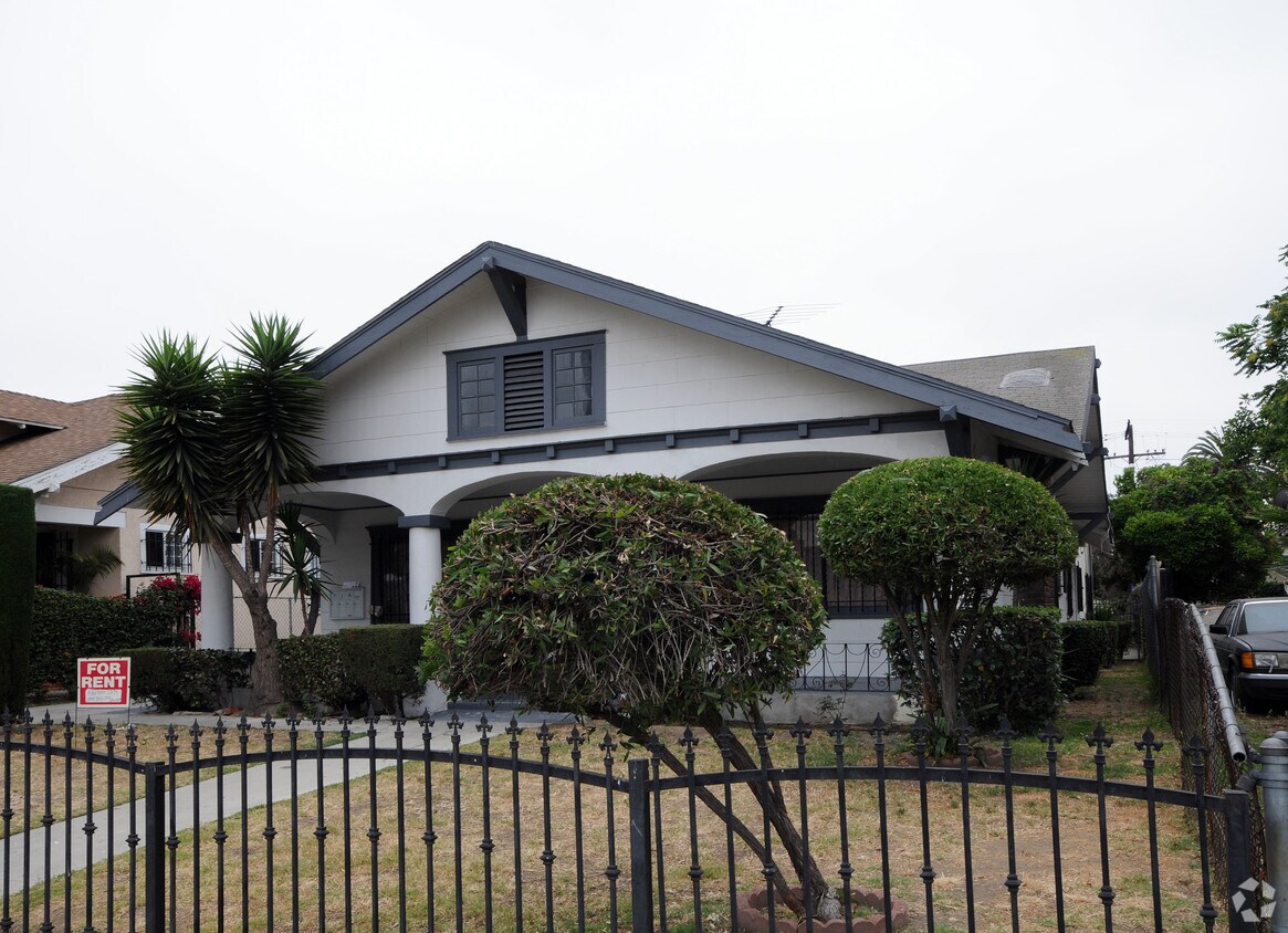 1236 Leighton Ave, Los Angeles, CA 90037 Apartments in Los Angeles