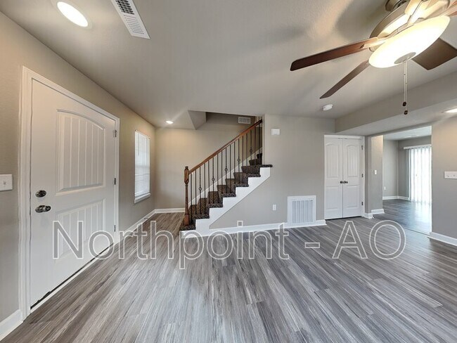 Foto del edificio - 8202 SW 1st St