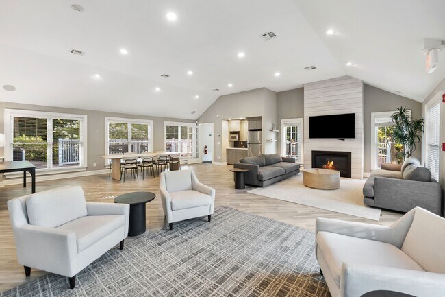 Photo - 221 Weaver St Apartment