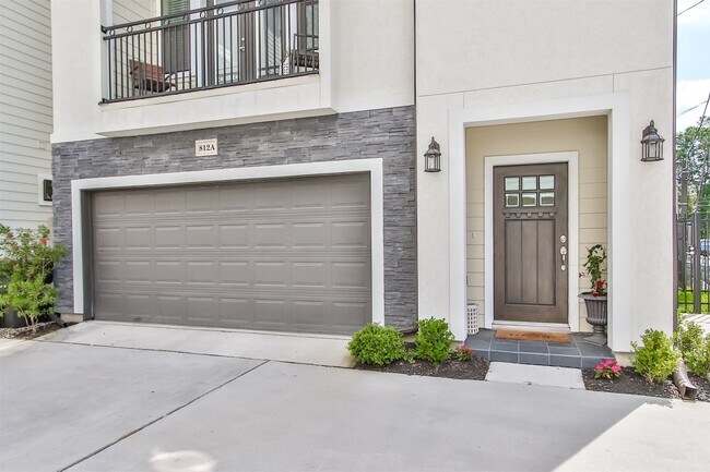 Foto del edificio - 812 Fisher St