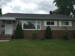 Building Photo - 20751 Bowling Green Rd