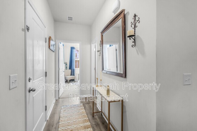 Foto del edificio - 148 Benelli Dr