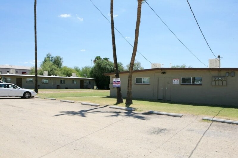 Primary Photo - 5632-5646 S Montezuma St