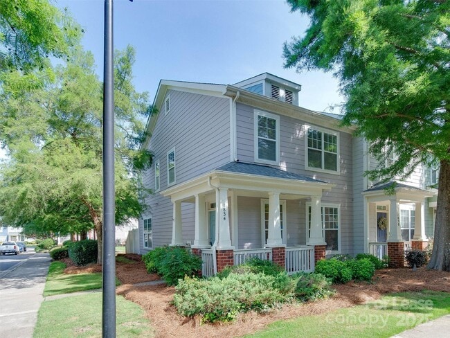 Building Photo - 1834 Lela Avenue