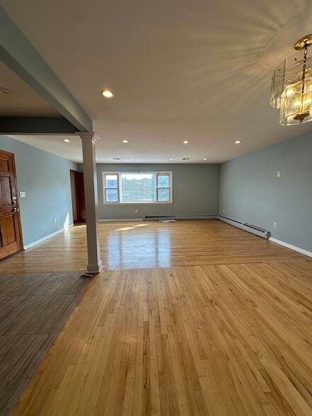 Foto del edificio - 33 E 51st St