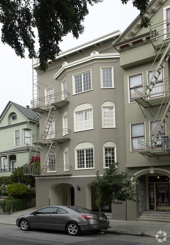 Building Photo - 2878 Sacramento St