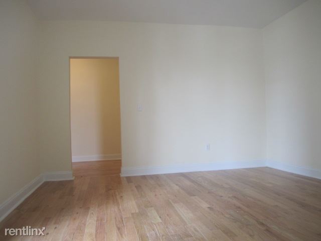 Building Photo - 1617 Williamsbridge Rd