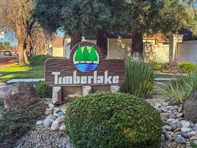 Foto del edificio - 3700 Tully Rd