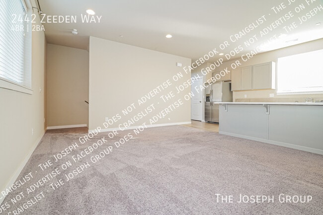 Foto del edificio - 2442 Zeeden Way