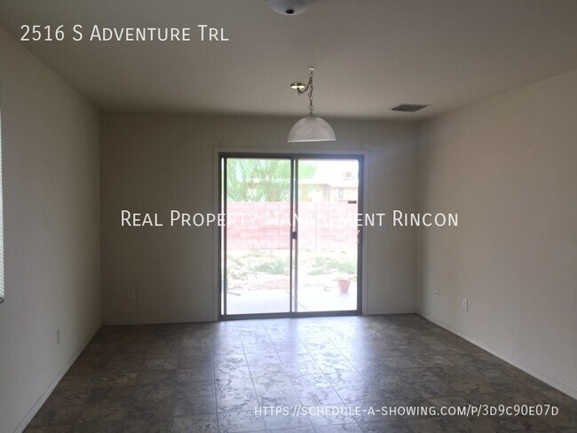 Foto del edificio - COMING SOON!! Wonderful 3bed/2bath minutes...