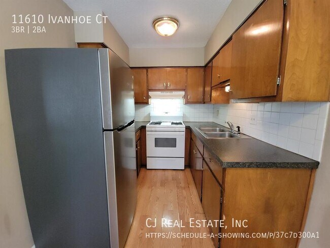 Building Photo - 11610 E Ivanhoe Ct