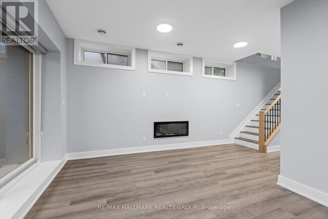 Building Photo - 884 Byron Ave