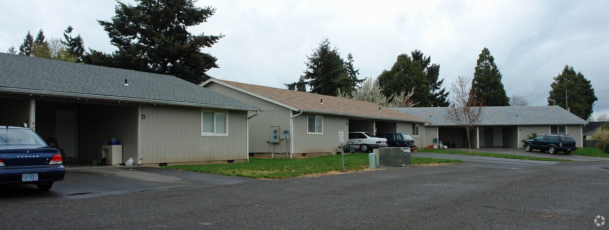 Building Photo - 110 N Main St
