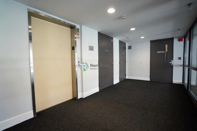 Foto del edificio - 25 Webster Ave