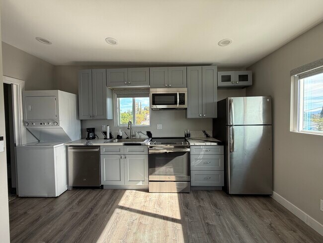 Foto del edificio - 6682 Maury Dr