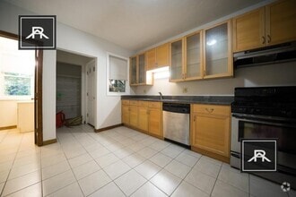 Building Photo - 93 Kilsyth Rd